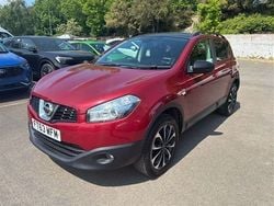 Red Used 2014 Nissan Qashqai 360º SUV | £6,500 (Good price)