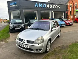 Silver Used 2005 Renault Clio II Hatchback | £5,495 (Fair price)