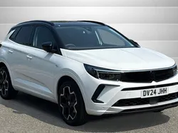 White Used 2024 Vauxhall Grandland X Ultimate SUV | £22,836 (Fair price)