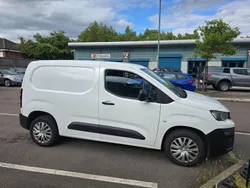 White Used 2022 Peugeot Partner Premium MPV | £8,000 (Good price)