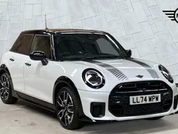 White Used 2024 Mini Cooper Hatch Hatchback | £28,700