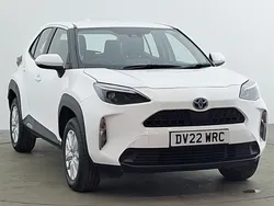 White Used 2022 Toyota Yaris Hybrid Estate | £18,998 (Good price)