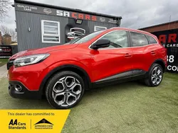 Red Used 2017 Renault Kadjar Dynamique SUV | £6,495 (Fair price)