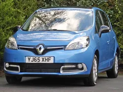 Electric blue metallic Used 2015 Renault Scénic III LIMITED MPV | £8,995