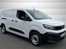 White New 2024 Vauxhall Combo MPV | £16,924 (Super price)