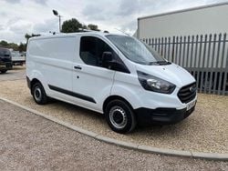 Frozen white (solid paint) Used 2021 Ford Transit Custom Van | £8,995 (Super price)