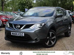 Grey Used 2016 Nissan Qashqai N-Connecta SUV | £8,795 (Fair price)