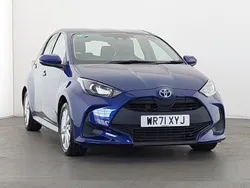 Blue Used 2021 Toyota Yaris Hybrid Hatchback | £14,998 (Good price)