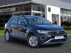 Black Used 2023 VW T-Roc Life SUV | £19,493 (Fair price)