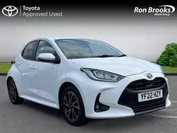 White Used 2022 Toyota Yaris Hybrid Design Hatchback | £15,225 (Good price)
