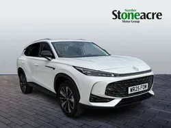 White New 2025 MG HS Trophy SUV | £23,495 (Expensive)