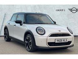 White Used 2025 Mini Cooper Hatch Hatchback | £27,995