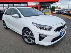 White Used 2018 Kia Ceed 2 Hatchback | £10,795 (Fair price)
