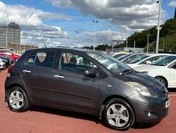 Grey Used 2010 Toyota Yaris Hatchback | £1,450 (Good price)