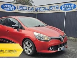 Red Used 2013 Renault Clio IV Dynamique Hatchback | £3,975 (Fair price)