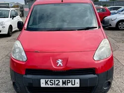 Red Used 2012 Peugeot Partner S MPV | £3,000 (Fair price)
