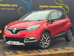 Red/black Used 2016 Renault Captur Signature SUV | £10,990 (Fair price)