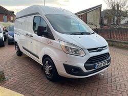White Used 2016 Ford Transit Custom Trend Van | £7,495 (Fair price)