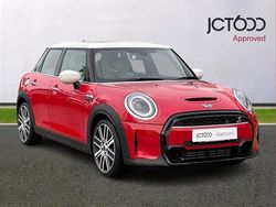 Red Used 2022 Mini Cooper S Exclusive Hatchback | £23,398 (Fair price)