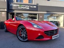 Red Used 2017 Ferrari California Cabriolet | £87,990 (Super price)