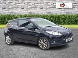Black Used 2017 Ford Fiesta Titanium Hatchback | £5,695 (Good price)