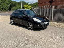 Black Used 2009 Renault Clio II Extreme Hatchback | £1,295 (Fair price)