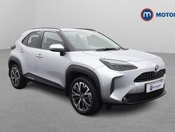 Used 2025 Toyota Yaris Hybrid Estate | £23,199 (Fair price)