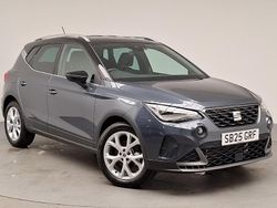 Grey New 2025 Seat Arona FR SUV | £20,498 (Fair price)