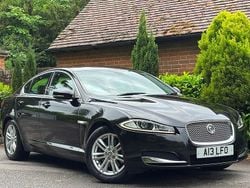 Black Used 2013 Jaguar XF Luxury Sedan | £5,495 (Fair price)