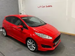 Red Used 2014 Ford Fiesta Zetec Hatchback | £4,899 (Fair price)