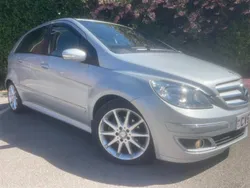 Mercedes B180