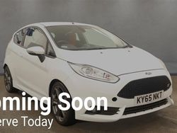 White Used 2015 Ford Fiesta ST Hatchback | £9,000 (Expensive)