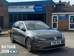 Grey Used 2018 VW Golf VII SE Hatchback | £10,445 (Fair price)