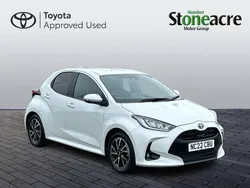 White Used 2022 Toyota Yaris Hybrid Design Hatchback | £17,000 (Fair price)