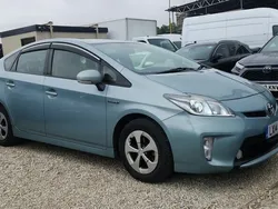Turquoise Used 2018 Toyota Prius Hatchback | £4,350