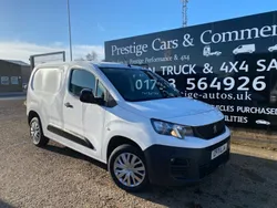 White Used 2021 Peugeot Partner Premium MPV | £8,850 (Fair price)