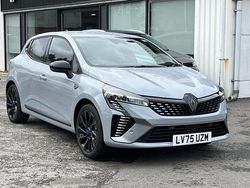 Metallic ceramic grey New 2025 Renault Clio V Esprit Alpine Hatchback | £21,490 (Fair price)