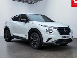 White Used 2024 Nissan Juke N-Connecta SUV | £19,650 (Fair price)
