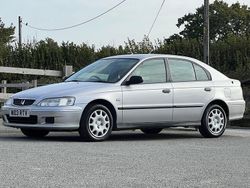 Silver Used 2000 Honda Accord S Hatchback | £2,495