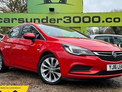 Red Used 2016 Vauxhall Astra Hatchback | £4,725 (Fair price)