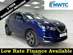 Blue Used 2017 Nissan Qashqai N-Connecta SUV | £9,695 (Fair price)
