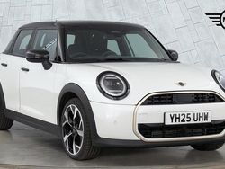 White Used 2025 Mini Cooper Hatch Hatchback | £30,000
