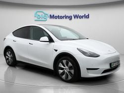 White Used 2022 Tesla Model Y Long Range AWD SUV | £21,200 (Fair price)