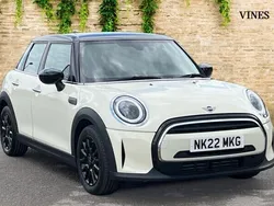 White Used 2022 Mini Cooper Classic Hatchback | £18,417 (Fair price)
