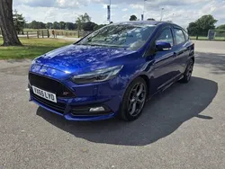 Blue Used 2016 Ford Focus ST Hatchback | £9,795 (Good price)