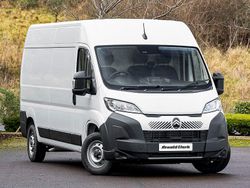 White New 2025 Citroën Relay Van | £24,495 (Fair price)