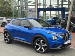 Sapphire blue Used 2022 Nissan Juke Tekna SUV | £17,222 (Fair price)