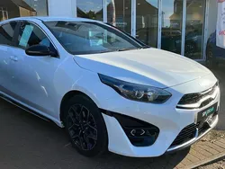 White Used 2022 Kia Ceed GT-Line Hatchback | £18,295 (Fair price)