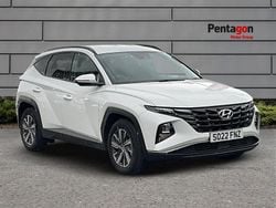 White Used 2022 Hyundai Tucson SE SUV | £15,900 (Good price)