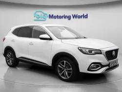 White Used 2022 MG HS Exclusive SUV | £13,000 (Fair price)